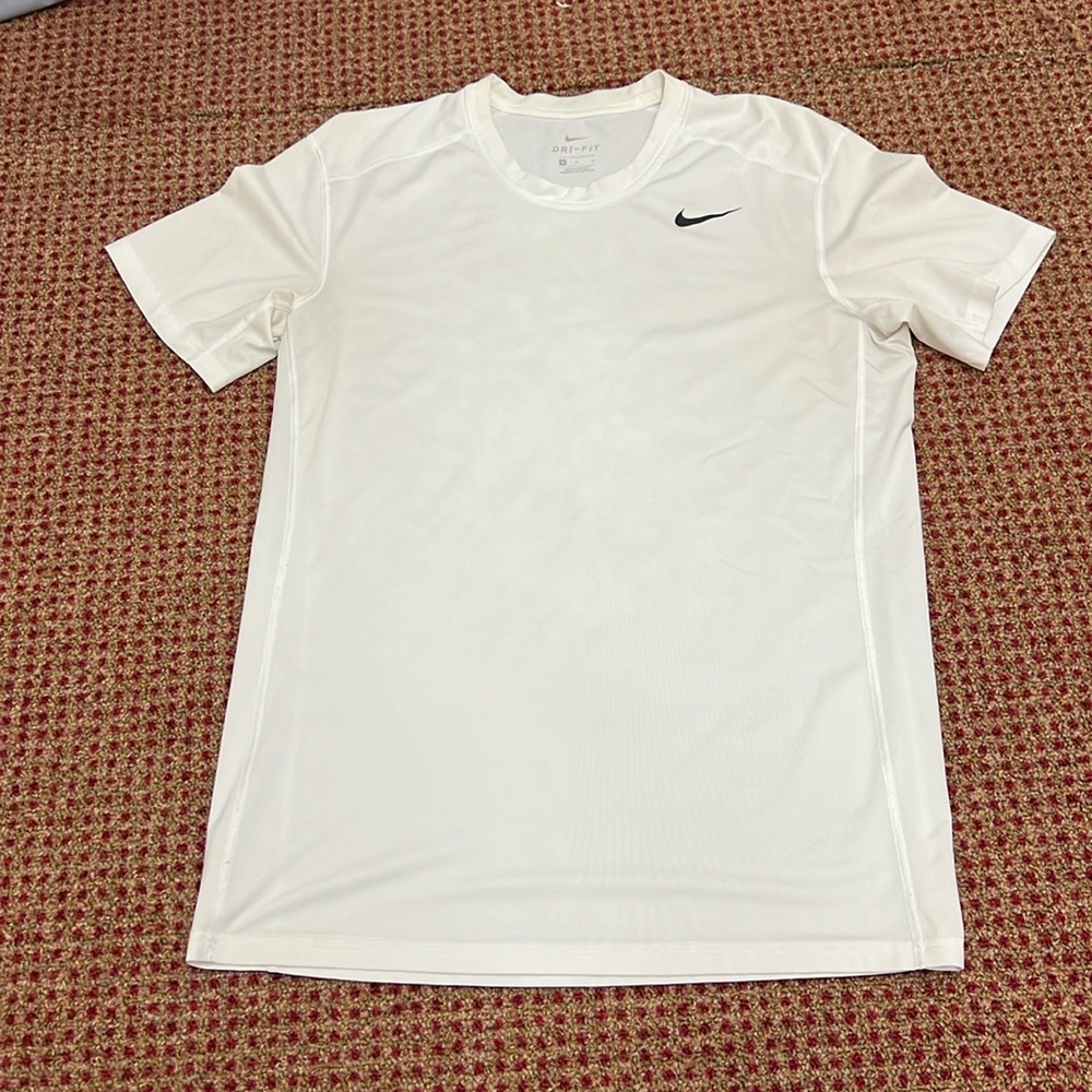MEN'S • Nike Dri-Fit White Tee (M)